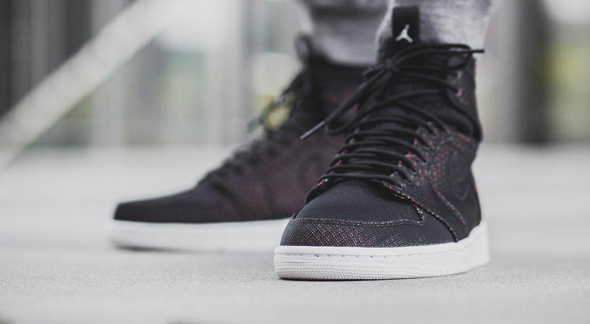 Air Jordan 1 Retro High Ultra 